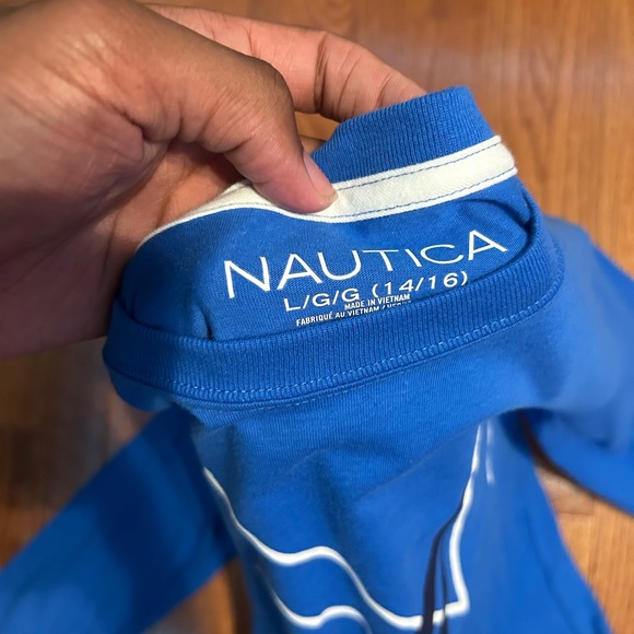 Nutica long sleeve shirt. - Picture 2 of 4